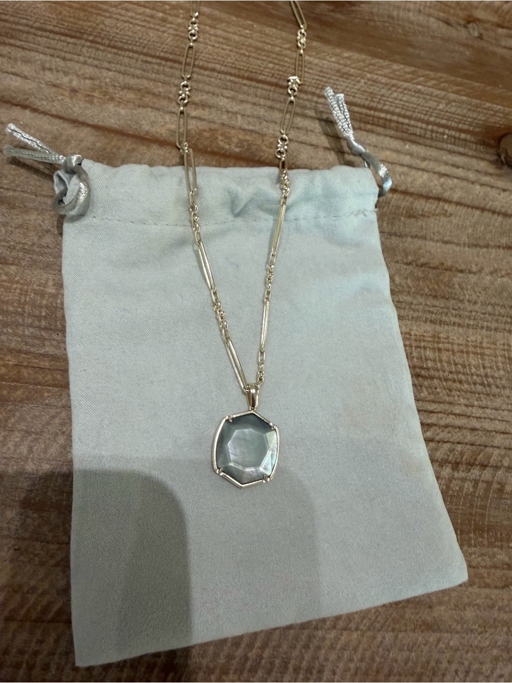 Kendra Scott Necklace